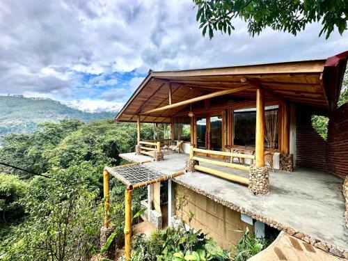 Ella Chalet De Esquí | Burning Mountain Chalet