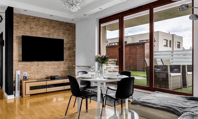 Bielany Apartamento | Business Apartments - 49m2 Terrace, Parking, Metro by Rentujemy