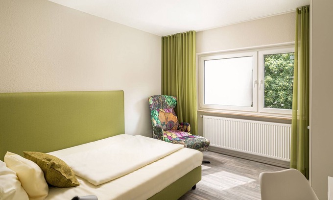 Landau in der Pfalz Apartamento | Business stay with home comfort