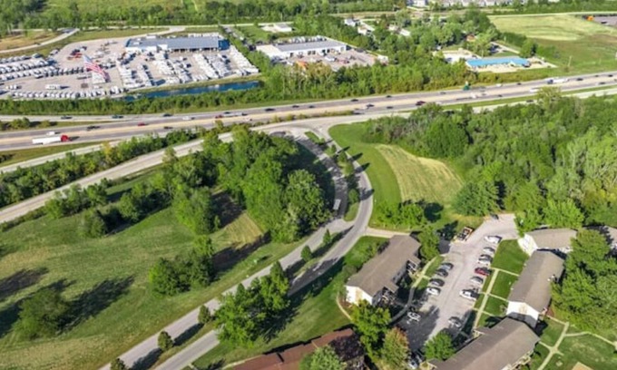 Lake St Louis Condominio | Business-Traveler Friendly 2-bedroom condo in fantastic Lake Saint Louis