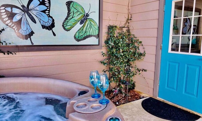 Ahwahnee Apartamento | Butterfly Suite/Hot Tub/BBQ/Private