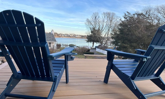 Buzzards Bay Casa | Buttermilk Bay Beach House - Newly Renovated Waterfront Five Bedroom
