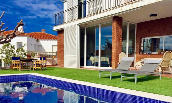 Canet de Mar Casa | BV-CN001 - VILLA CRISTAL