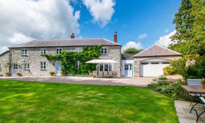 Denbigh Casa | Bwthyn Ystrad in the beautiful Denbigh