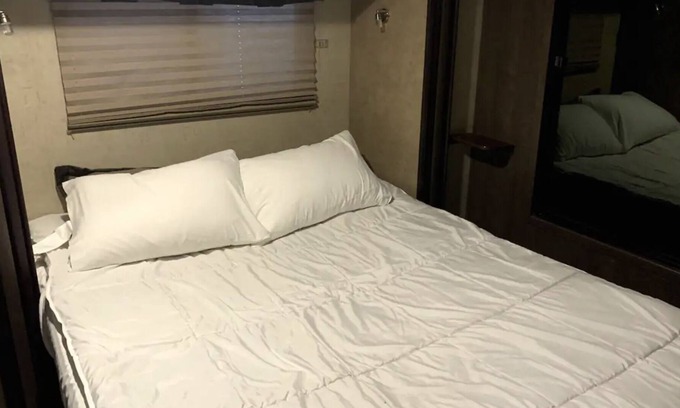 Boulder Creek Cabina | By The River - RV Masoods Lodge Boulder Creek, CA