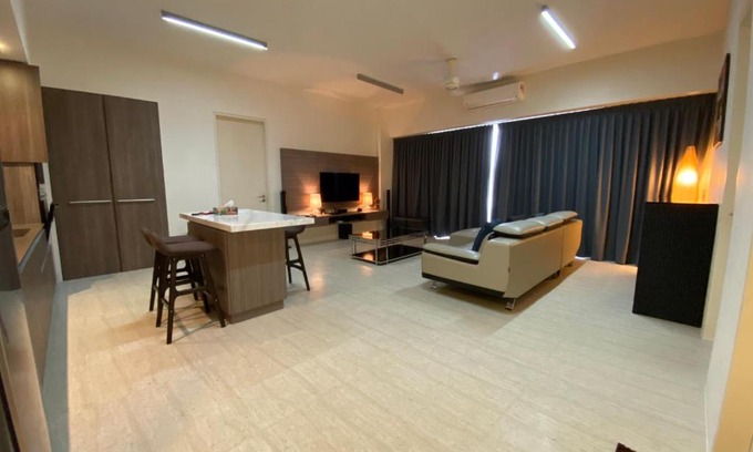 Batu Ferringhi Apartamento | By The Sea Side Seaview and Mountain View 252