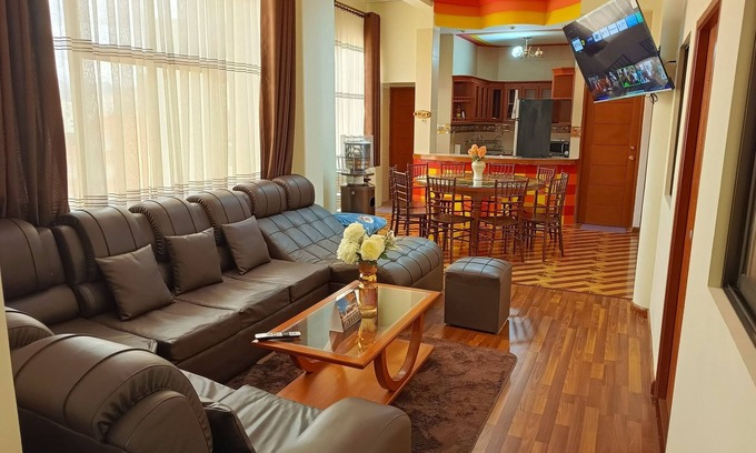 Downtown La Paz Apartamento | Céntrico y Amplio Departamento