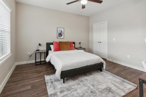 Willowbrook Apartamento | C Creek 4306 I New Construction 1bd Apt I Gated