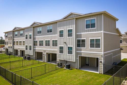 Willowbrook Apartamento | C Creek 4316 I New Construction 2bd Apt I Gated