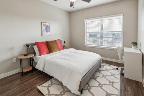 Willowbrook Apartamento | C Creek 7309 I New Construction 1bd Apt I Gated
