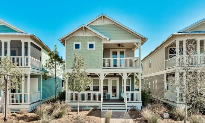 Santa Rosa Beach Casa | C'est LaLa Vie: Life by the Sea – A Relaxed + Refined Beach Escape in NatureWalk at Seagrove