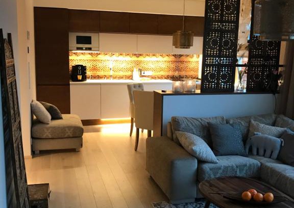 Kesklinn Apartamento | C.R Jakobsoni