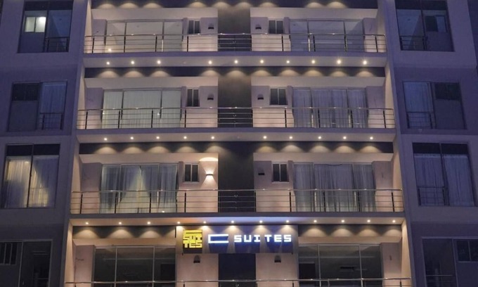 Bahria Town Apartamento | C Suites