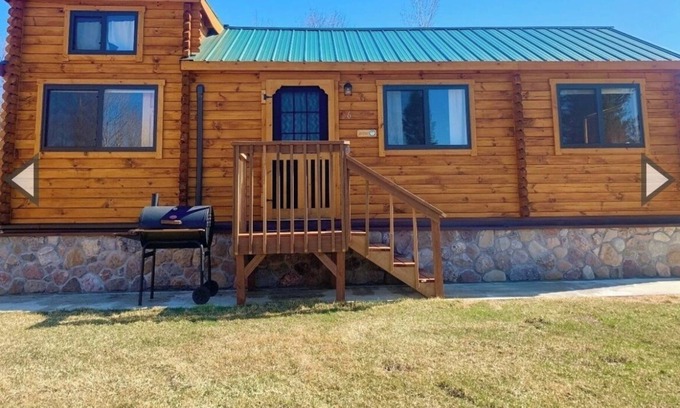 Marion Cabina | c23 cabin in gated resort
