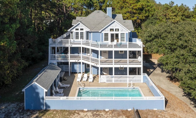 Corolla Village Casa | C5124 Angel's Retreat 18. Pool, Cabana, Elevator, Pets, Rec Room, Open YR!