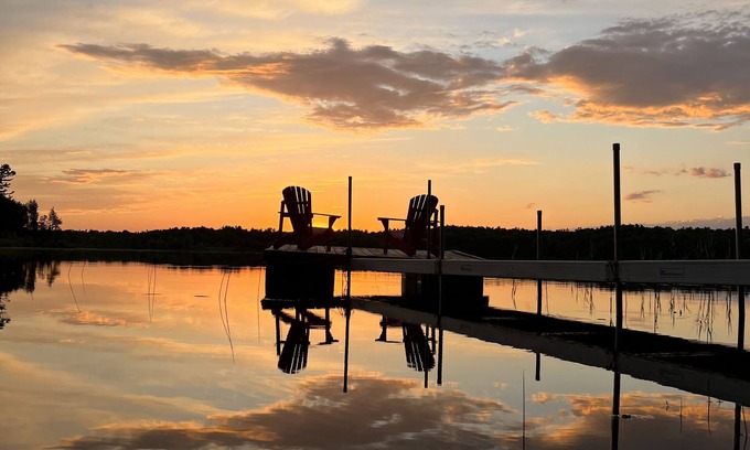 Leeds and the Thousand Islands Cabaña | Serenity Awaits you at Grippen Lakehouse (Lakefront)