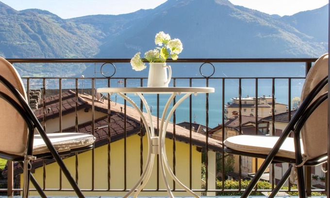 Lovere Casa | CA'MARI'