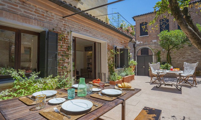 Dorsoduro Apartamento | Ca' Minore Secret Garden