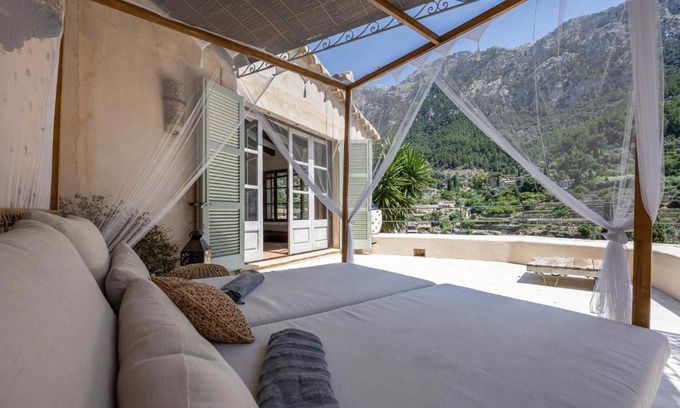 Deia Casa | CA'N LA