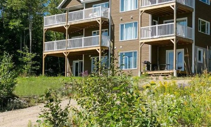 Petite-Riviere-Saint-Francois Condominio | Cottage EST-16-2 | Petite-Rivière-St-François