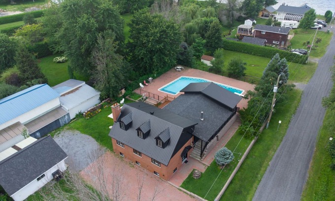 Noyan Casa | Le Noyan un Paradis - Heated swimming pool open April 26