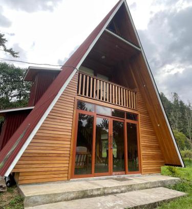 Huancabamba Otro | Cabaña Alpina Yanesh Haus