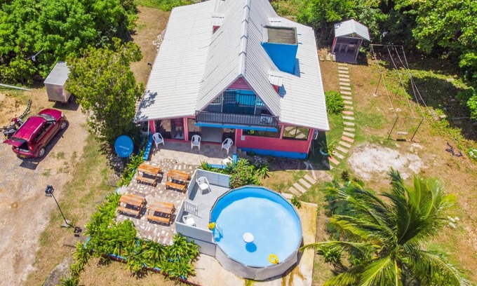 La Loma Casa | Cabaña con piscina, ideal para parejas y familias!