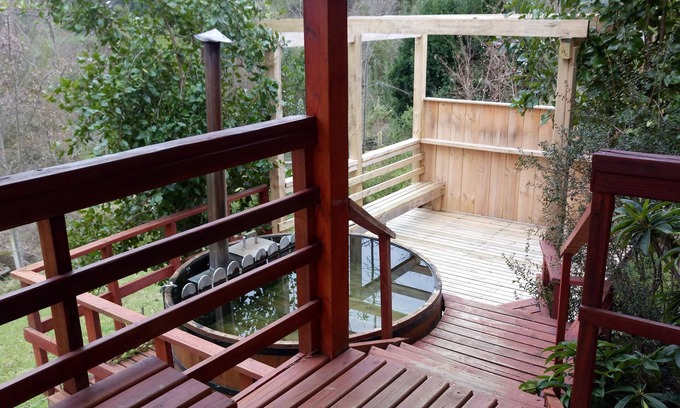 Conaripe Casa | Cabaña Oregón con tinaja exclusiva a pasos del lago