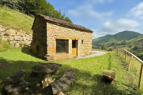 San Roque de Riomiera Chalet De Esquí | Cabaña Pasiega Lo Bartulo