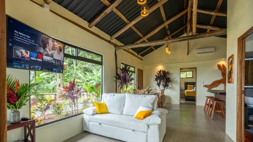 Penas Blancas Casa | Cabañas Caeli, El Toucan, Peaceful Rainforest Retreat with Stunning Views