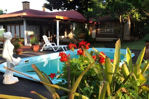 Obera Casa | Cabañas con piscina en la entrada de Oberá