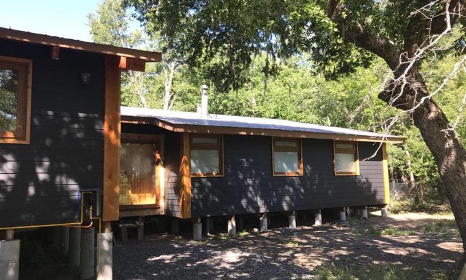 Pinto Cabina | Cabañas JL