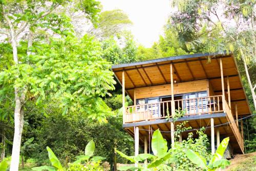 Guaduas Chalet De Esquí | Cabañas Villa Raizal
