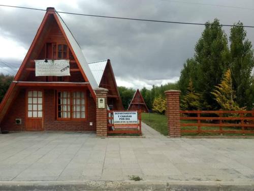 Comandante Luis Piedrabuena Chalet De Esquí | cabañas rio santa cruz
