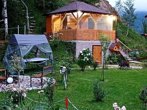 Maguri-Racatau Casa | Cabana Ana