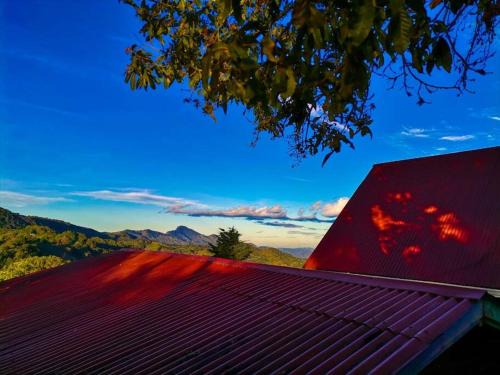 Canton Dota Chalet De Esquí | Cabaña Monarca – The BEST View in The Area!