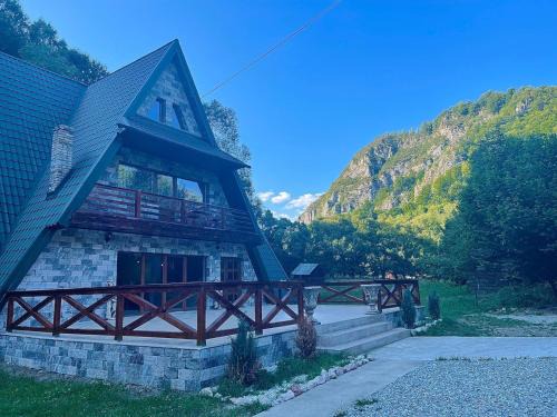 Petrila Casa | Cabana Taia