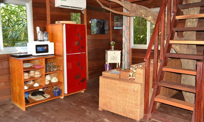 Kribi Cabina | Cabane a Noé-Cabaña-Superior-Baño en la habitacion