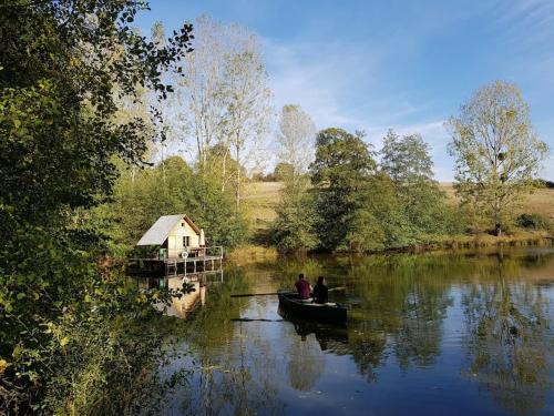 Saint-Didier-sur-Arroux Chalet De Esquí | Cabane sur Pilotis - Les Demoiselles
