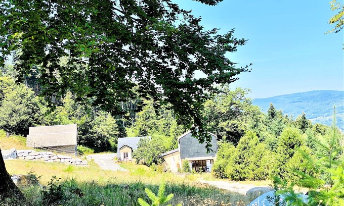 La Salvetat-sur-Agout Casa | Propiedad cerca de un lago, rodeado de naturaleza, 10 dormitorios, 20 personas, tranquilo