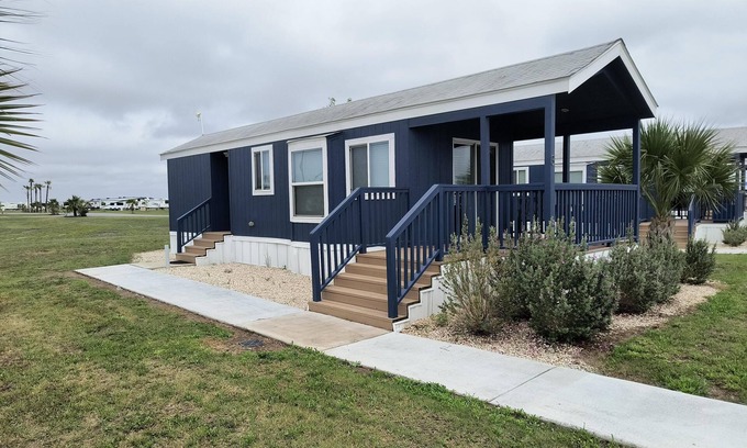 Los Fresnos Cabina | Cabin 2 with Inclusive Resort Amenities - Cabin with Inclusive Resort Amenities