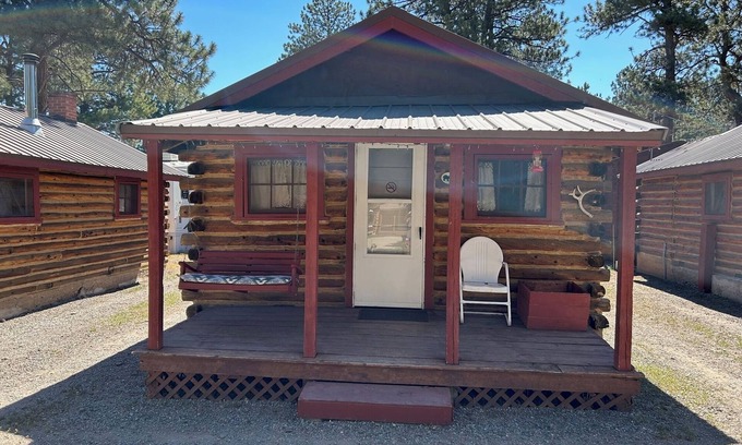 Ponderosa Pines Cabina | Cabin 3 - Grandview Cabins