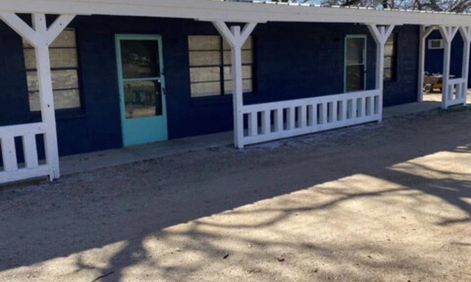 Burnet Cabina | Cabin 7 - Cabin next to the Lodge