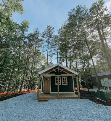 Hartwell Otro | Cabin #8 Studio With Kitchenette