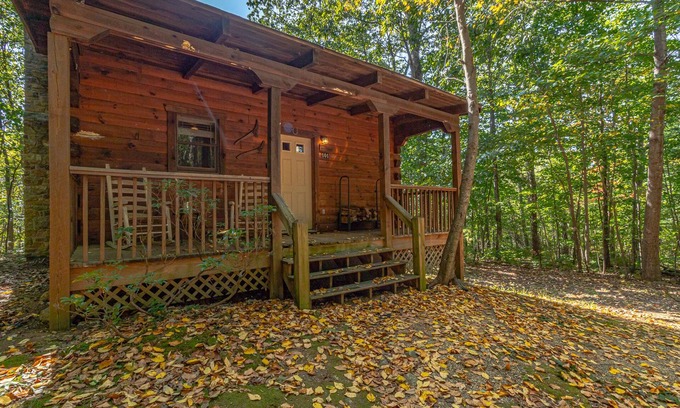 Stanardsville Cabina | Cabin #8 - The Shadows | 1 Bed, 1 Bath