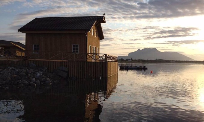 Solfjellsjoen Casa | Cabin at the sea. Approved for tourist fishing