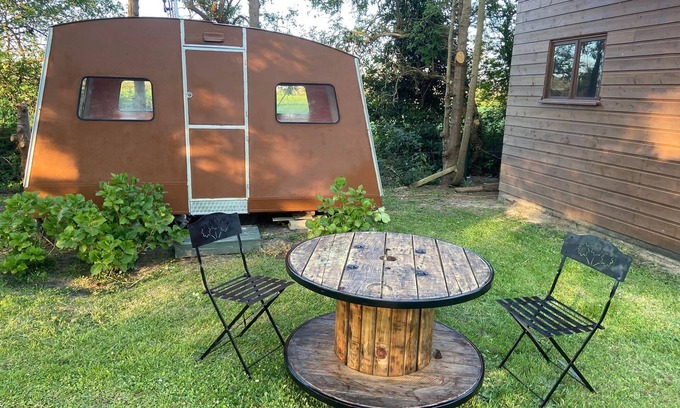 Grandcamp-Maisy Chalet De Esquí | Cabin + caravan