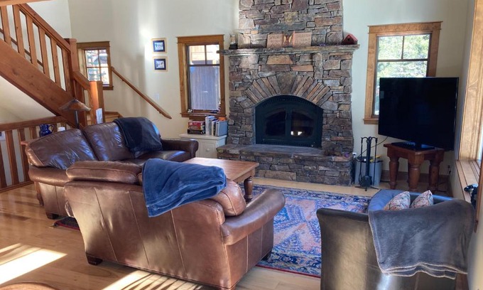 Serene Lakes Casa | Cabin in Soda Springs