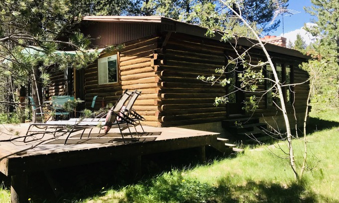 Island Park Cabina | Cabin in the Woods.