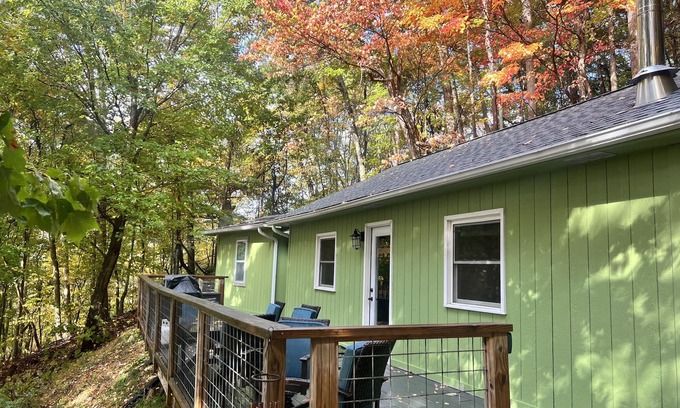Canton Cabina | Cabin in the woods with a hot tub